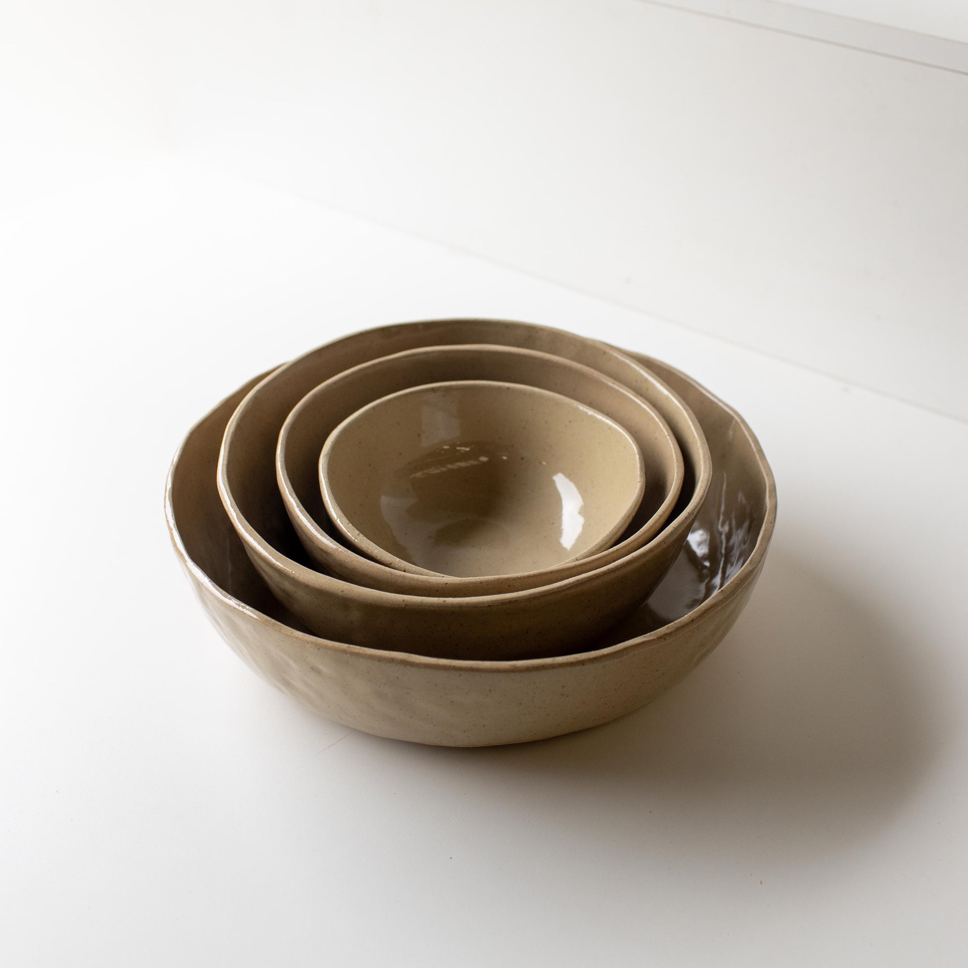 Lil_Ceramics_Everyday_Tableware_Nesting_Bowl_Boxed_Set_Handmade_in_Auckland_New_Zealand-5