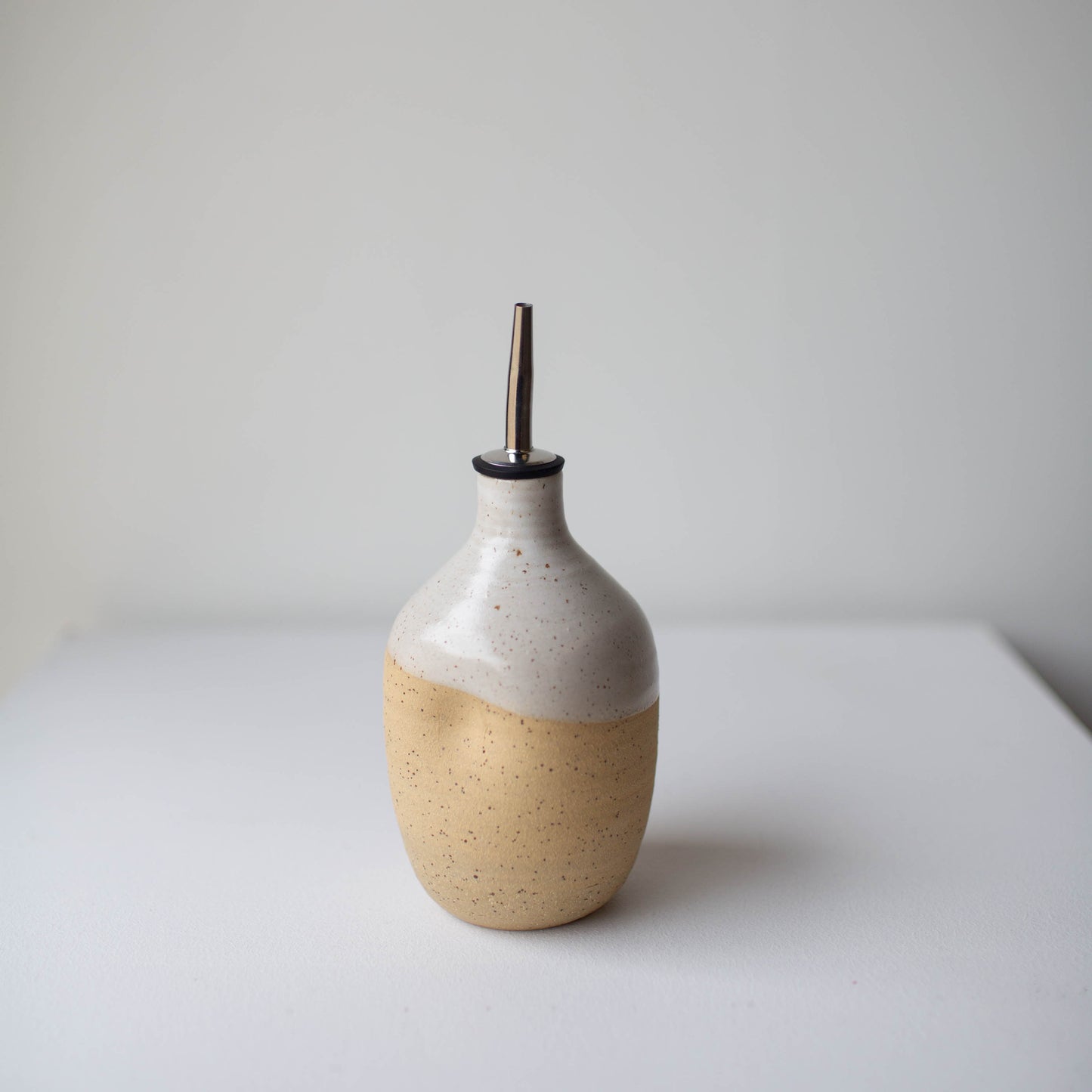 Lil Ceramics handmade oil pourer in Satin white, handmade in Auckland, New Zealand