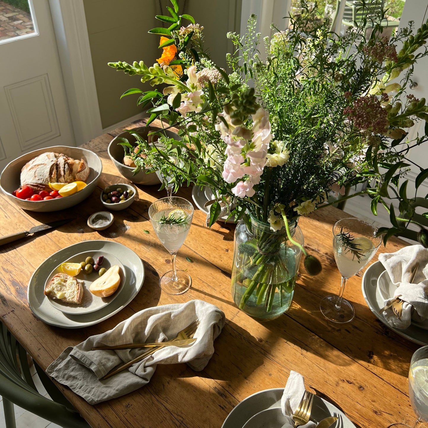 Everyday Full Spread Dinner Set