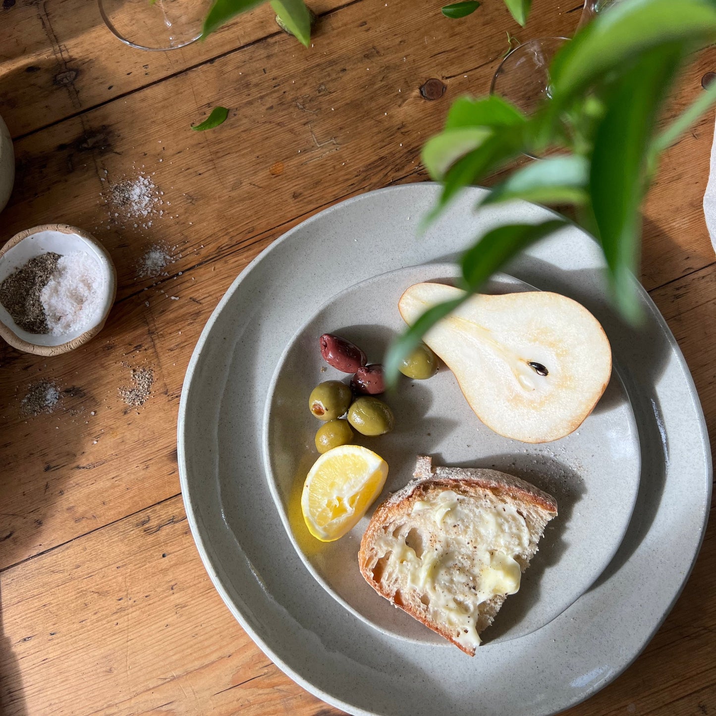 Everyday Essentials Dinner Set