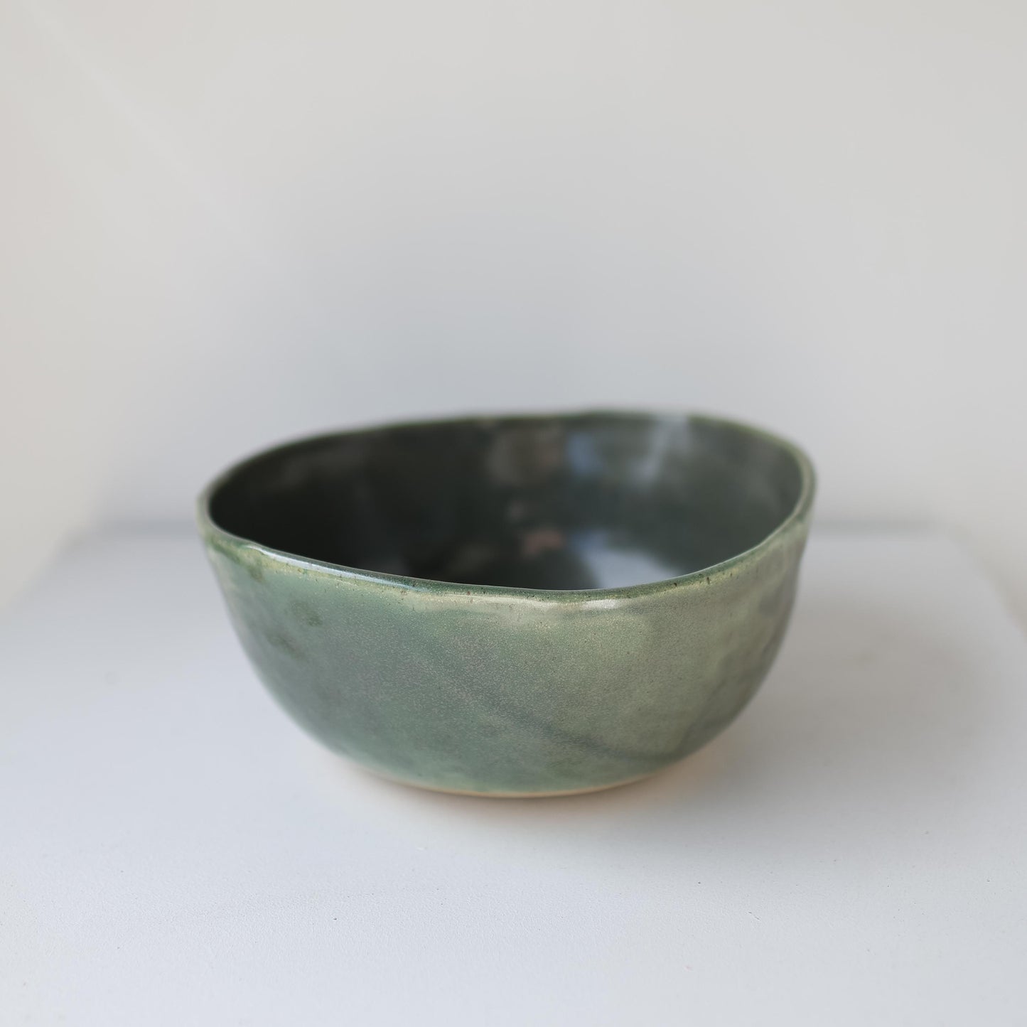 Deep serving bowl - Kelp green