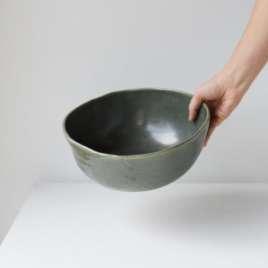 Deep serving bowl - Kelp green