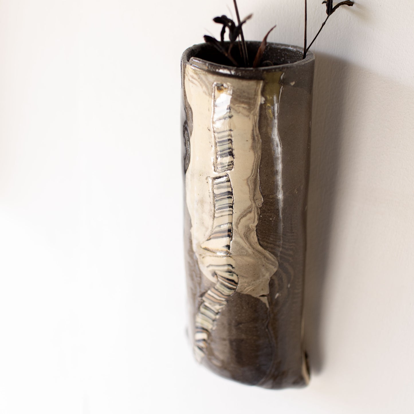 Strata Wall Vase 01