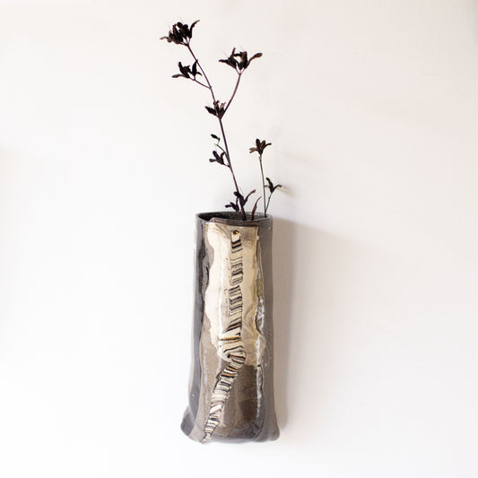 Strata Wall Vase 01
