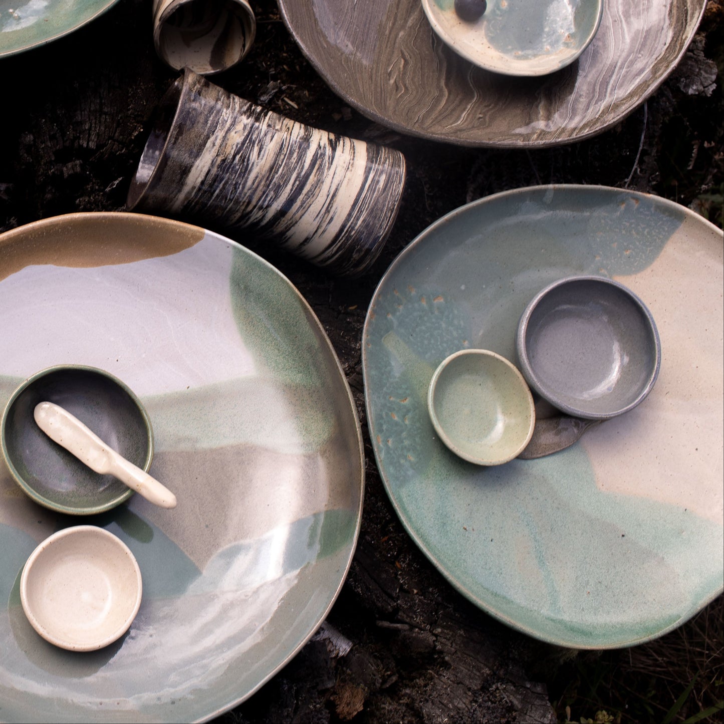 Flow Footed Platter 04