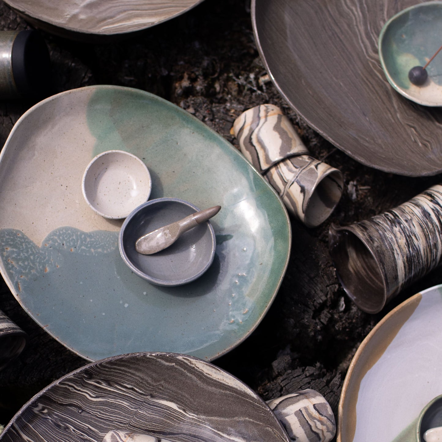 Flow Footed Platter 02