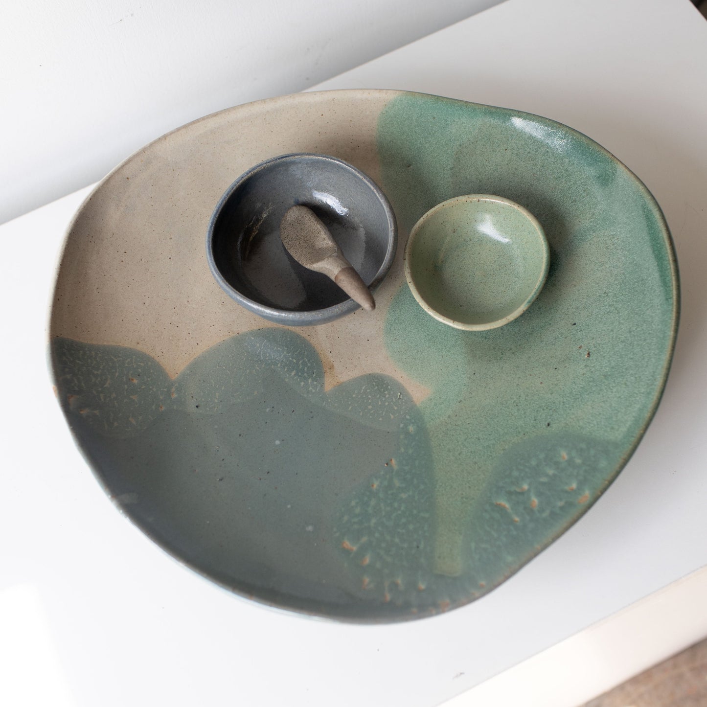Flow Footed Platter 04