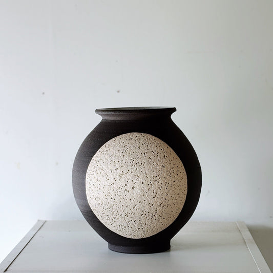 Moon Jar 11