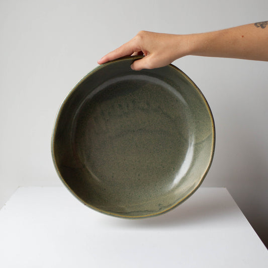 Large serving bowl - Kelp green