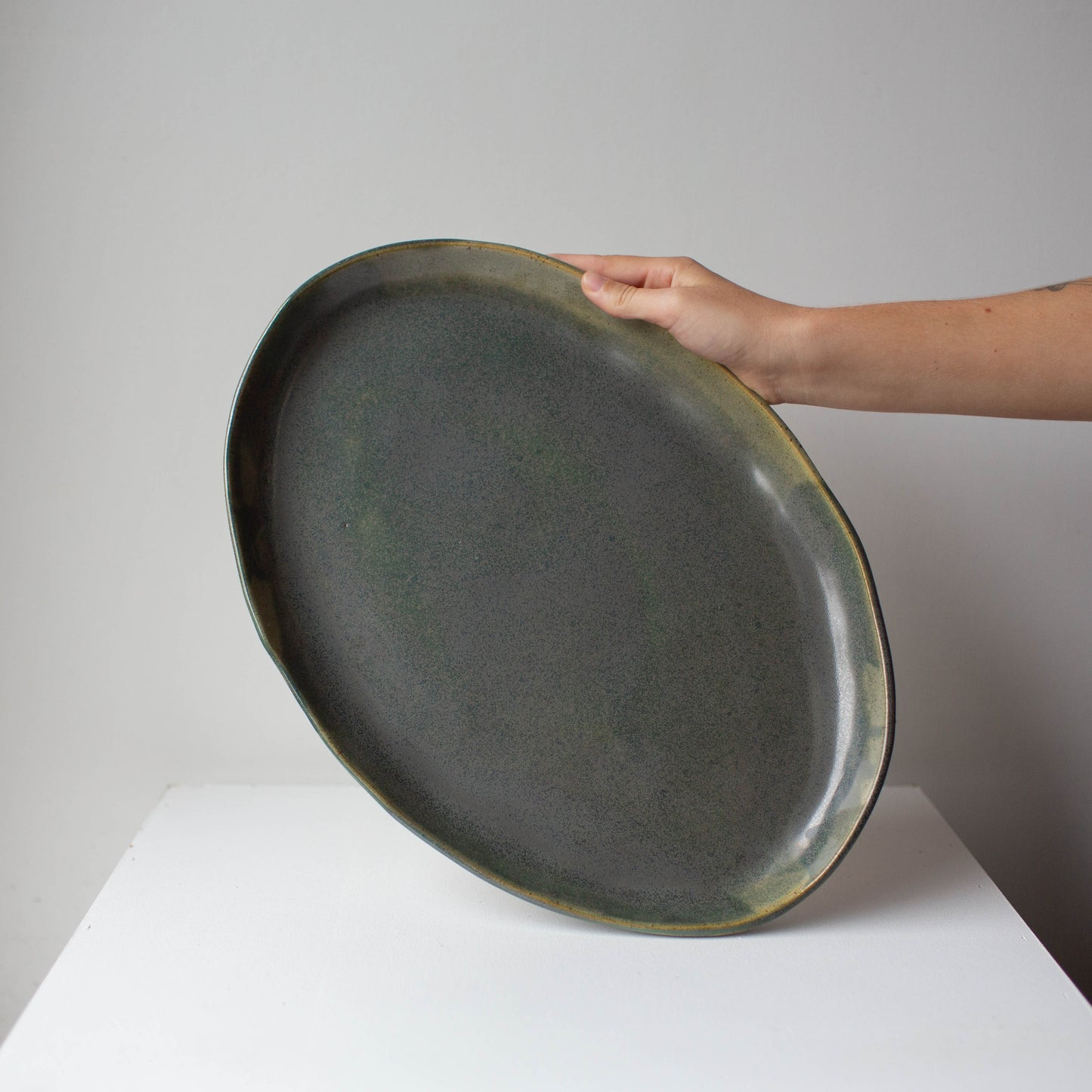 Oval platter - Kelp green