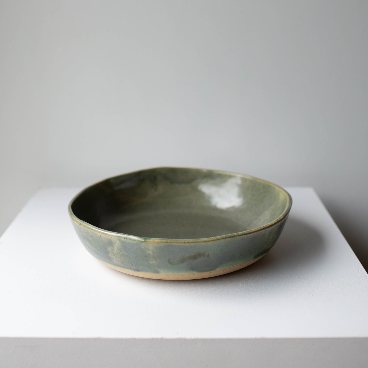 Large serving bowl - Kelp green