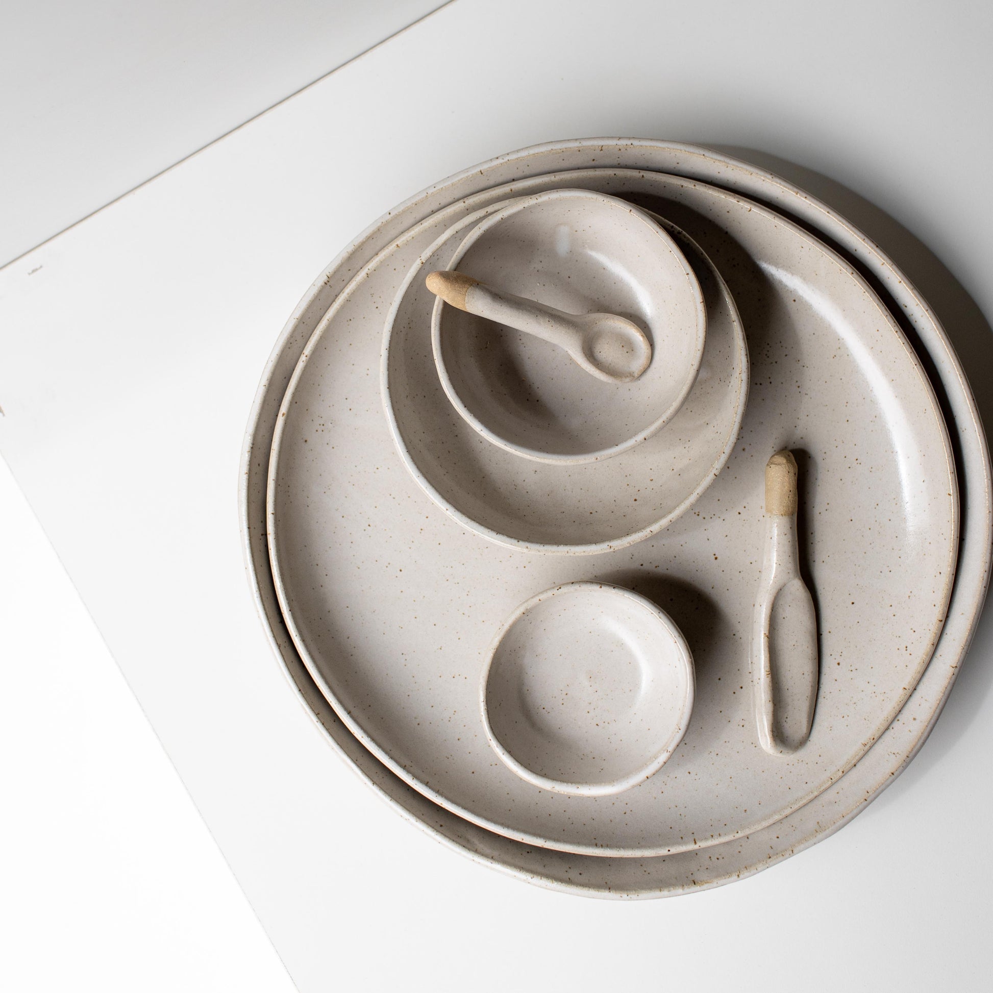 Lil_Ceramics_Everyday_Tableware_Platter_Boxed_Set_Handmade_in_Auckland_New_Zealand